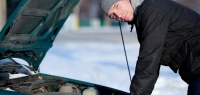 Почему мотор в автомобиле начинает троить на морозе?